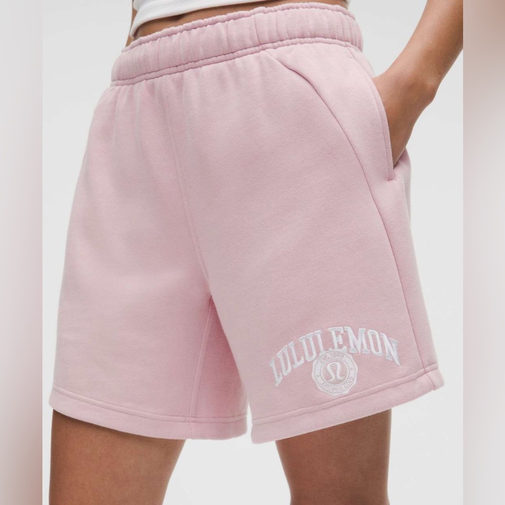 Lululemon Scuba Mid-Rise Oversized Short 7" *Graphic | Pink Haze